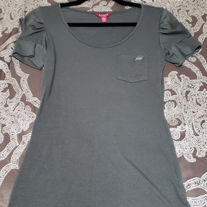 GUESS TSHIRT